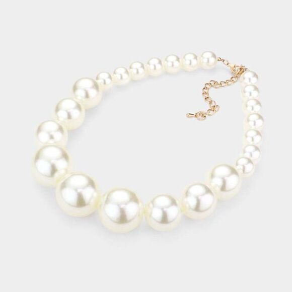 Cream Faux Pearl Necklace & Earring Set  NWT - Picture 2 of 8